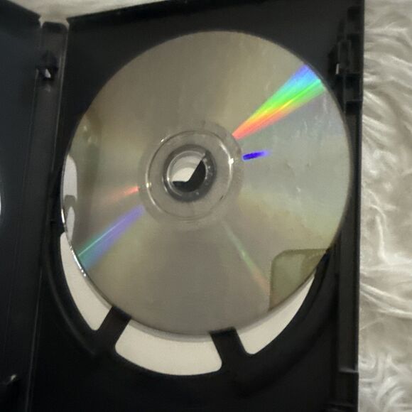 The Town (DVD, 2010) - Picture 4 of 4